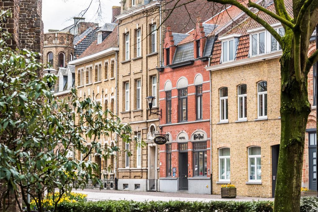 Main Street Hotel Ieper Exterior foto