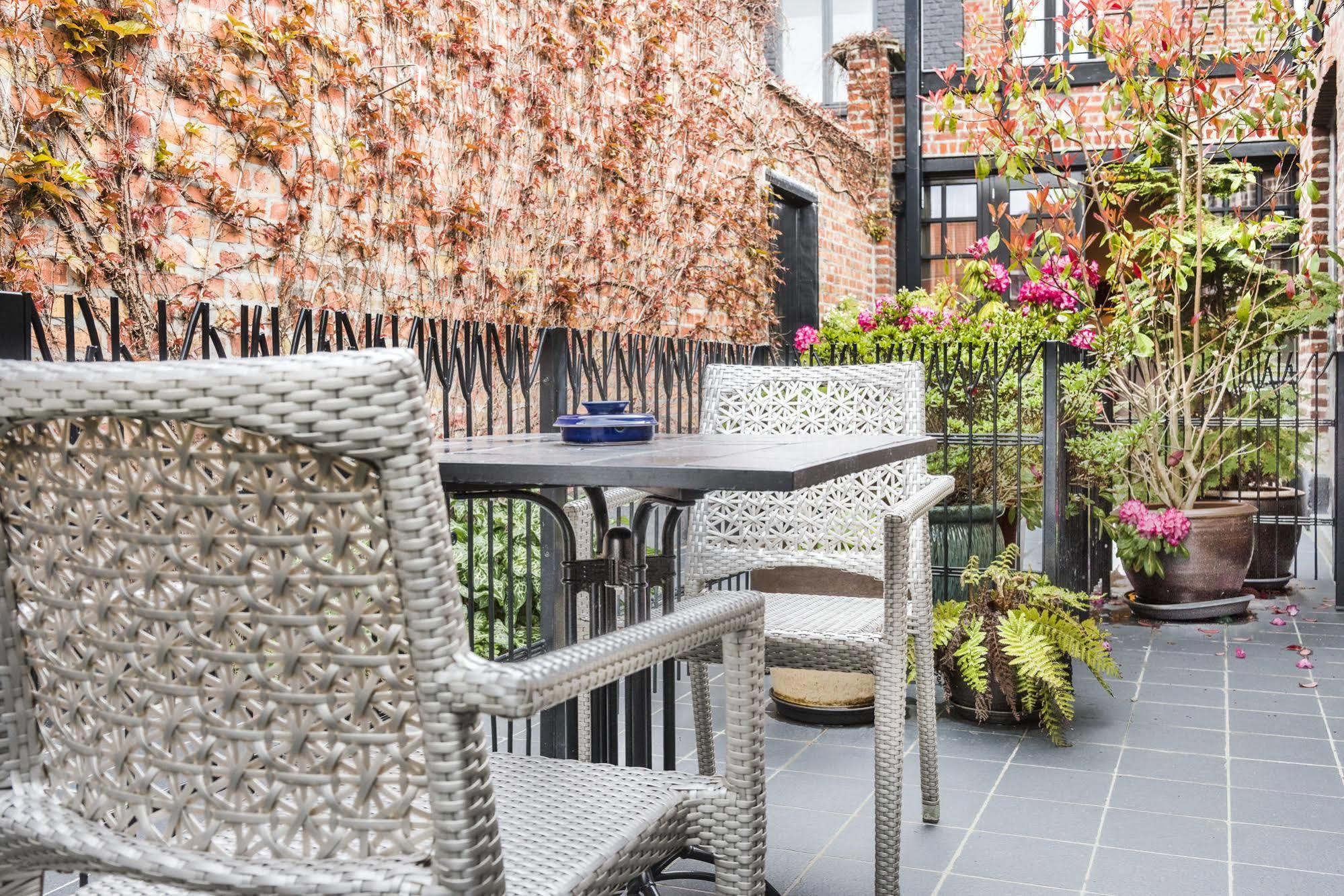 Main Street Hotel Ieper Exterior foto
